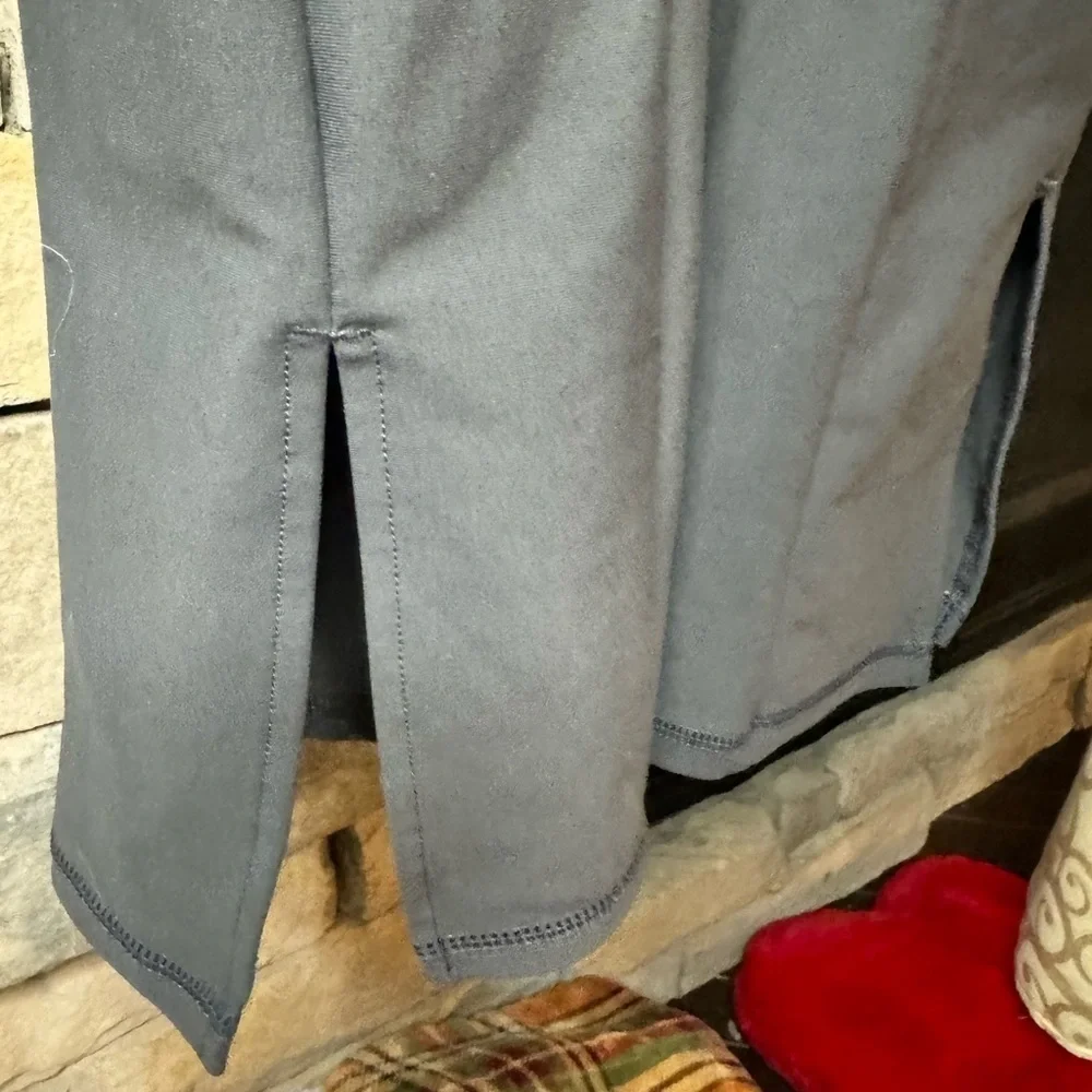 Old Navy high Rise Flare Athletic Leggings - Size Large (10-12)